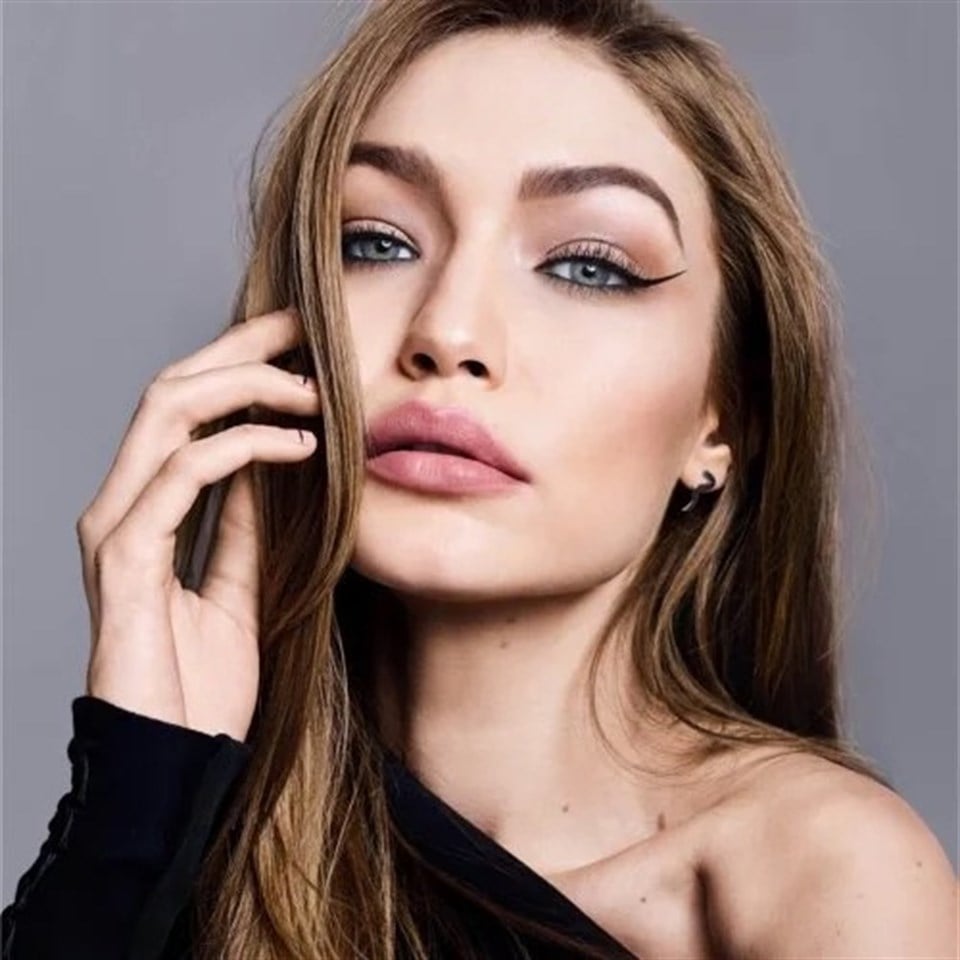 MAYBELLİNE NEW YORK HYPER PRECİSE ALL DAY EYELİNER NO:700 SİYAH