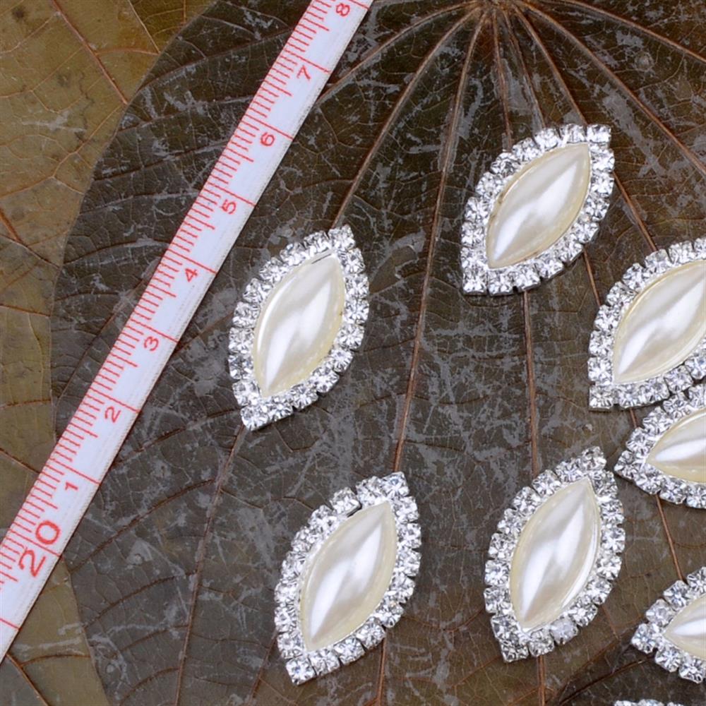 Arpa Şeklinde, Kristal Taşlı, İncili Süs