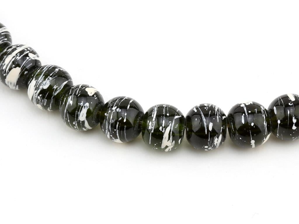 Krem Desenli Siyah Dizi Cam Boncuk