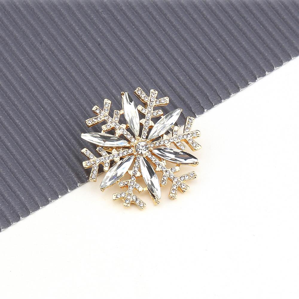 Kristal Taşlı Altın Kartanesi Broş