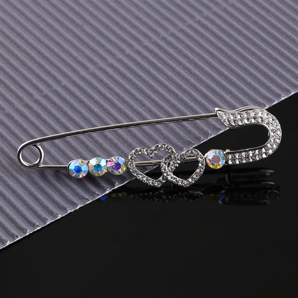 Kristal Taşlı Kalpli Çengelli Çatal İğne