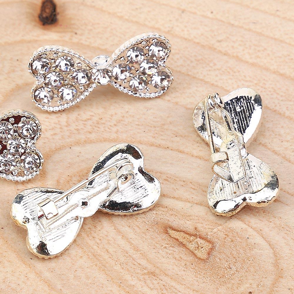 Kristal Taşlı Küçük Fiyonk Broş