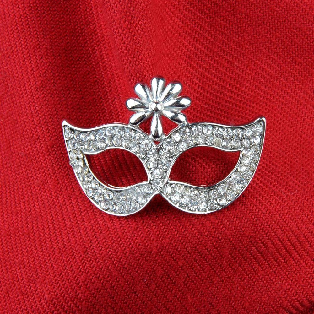 Kristal Taşlı Maske Broş