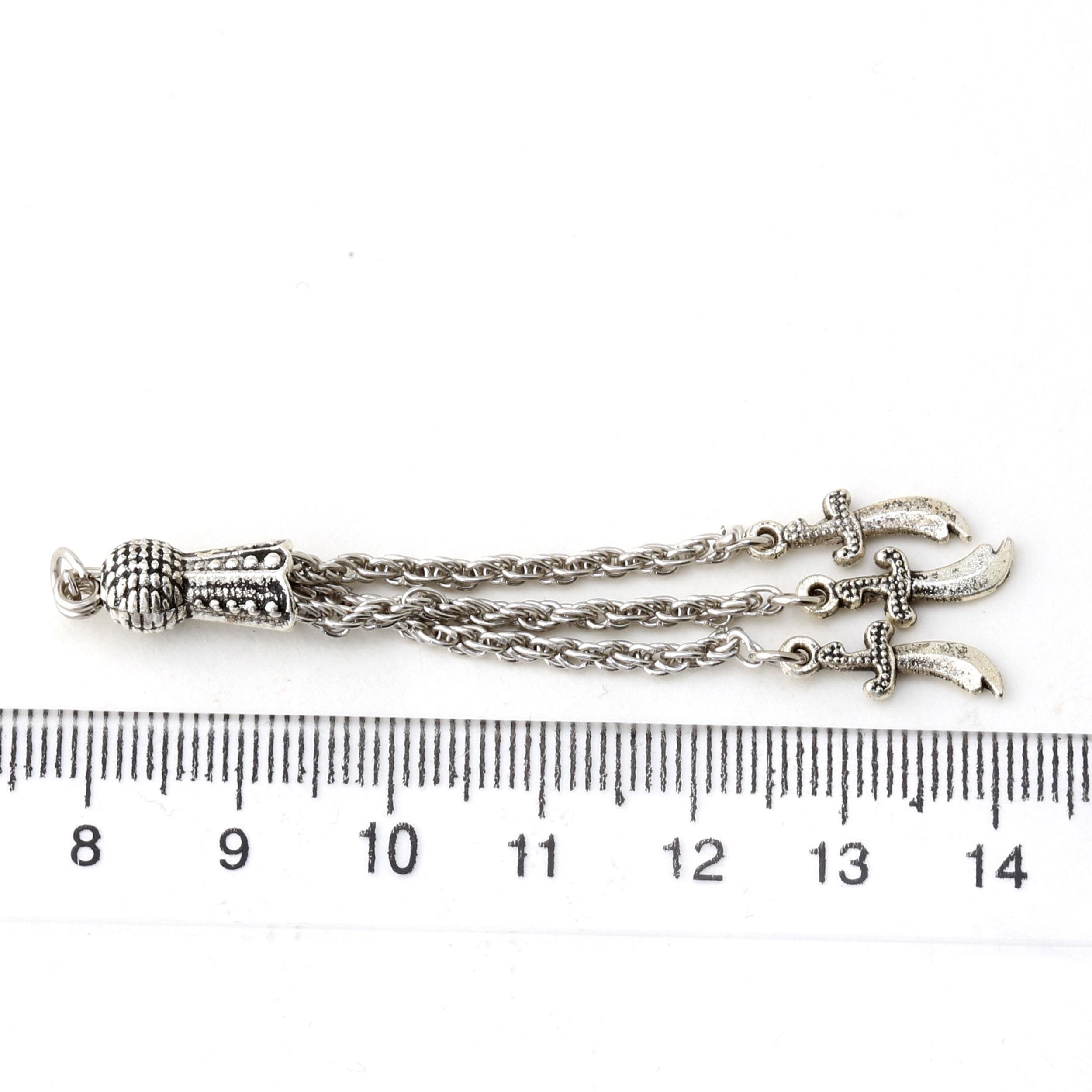 Üçlü Kılıç Figür Zincirli Püskül