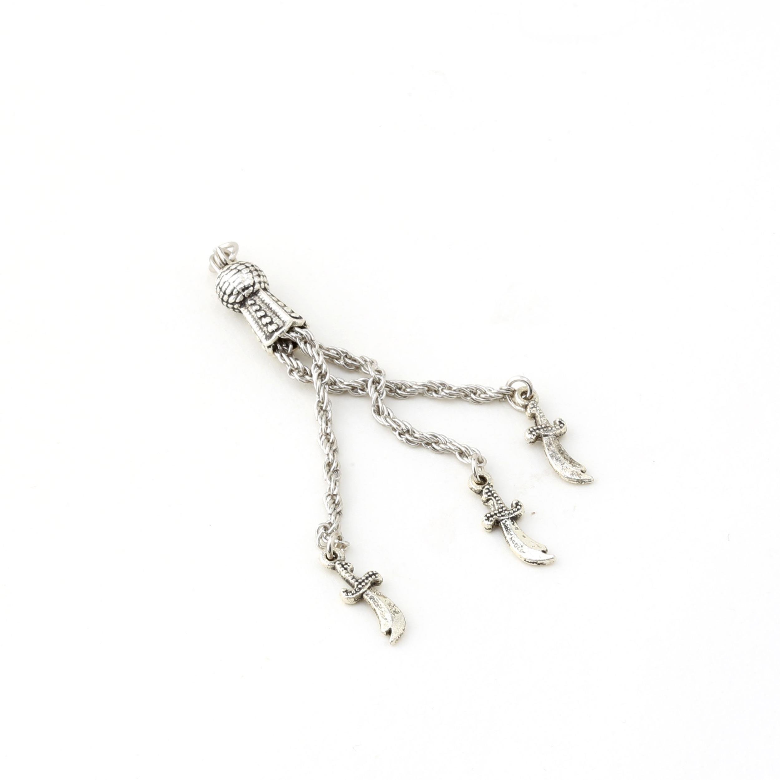 Üçlü Kılıç Figür Zincirli Püskül