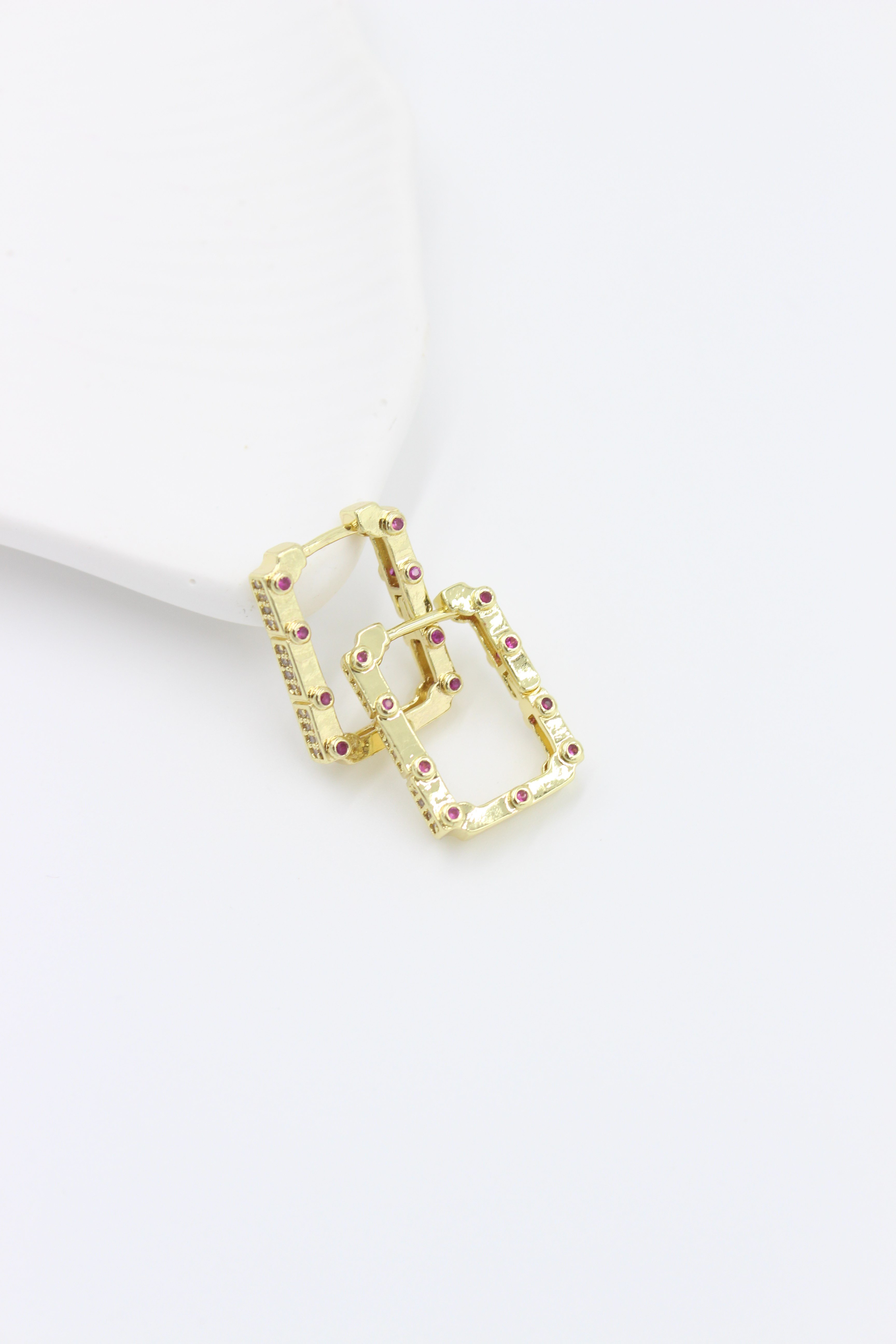 Çelik Küpe 14 - K ( 1,8cm )
