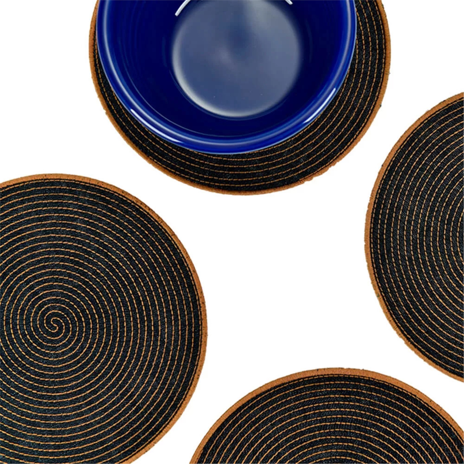 Denim Üzeri Tütün Nakışlı Nihale