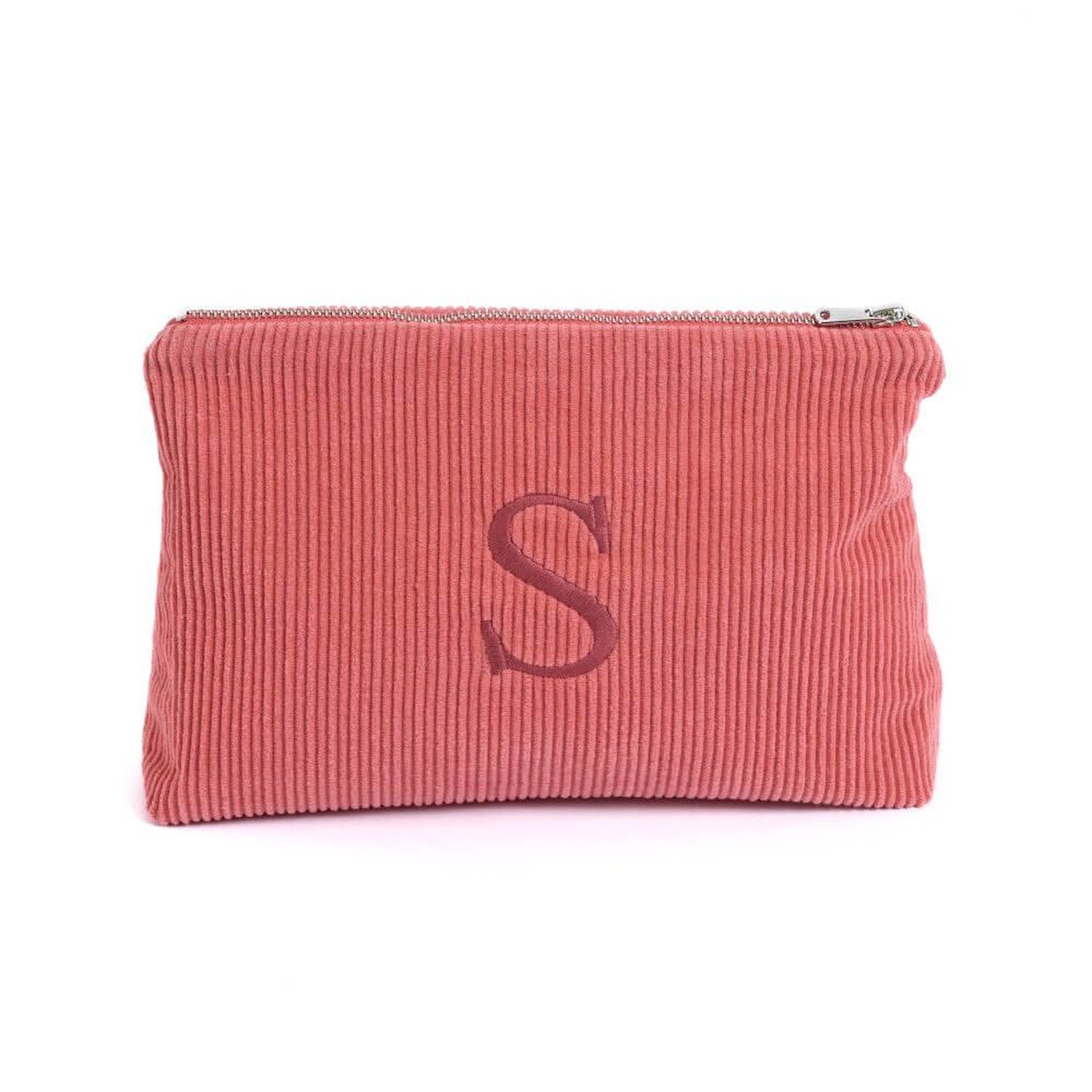 Harf Nakışlı Kadife Clutch Çanta