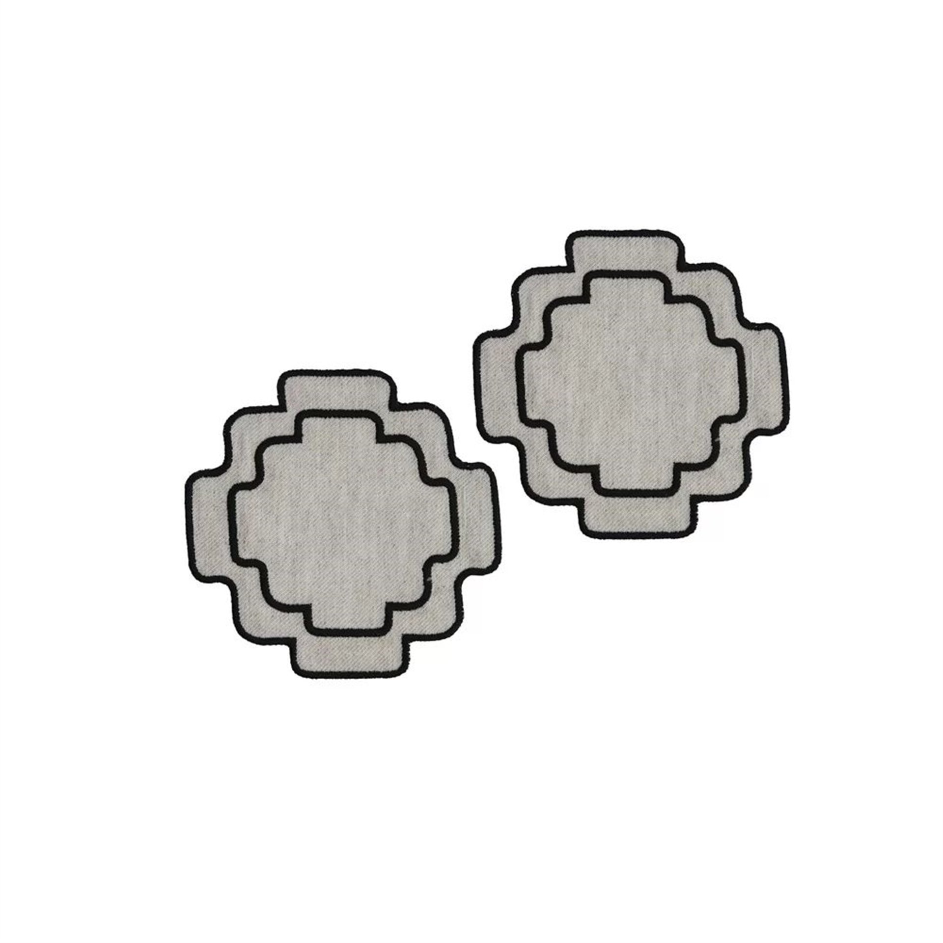 Siyah Nakışlı Keten Chakana Bardak Altlığı