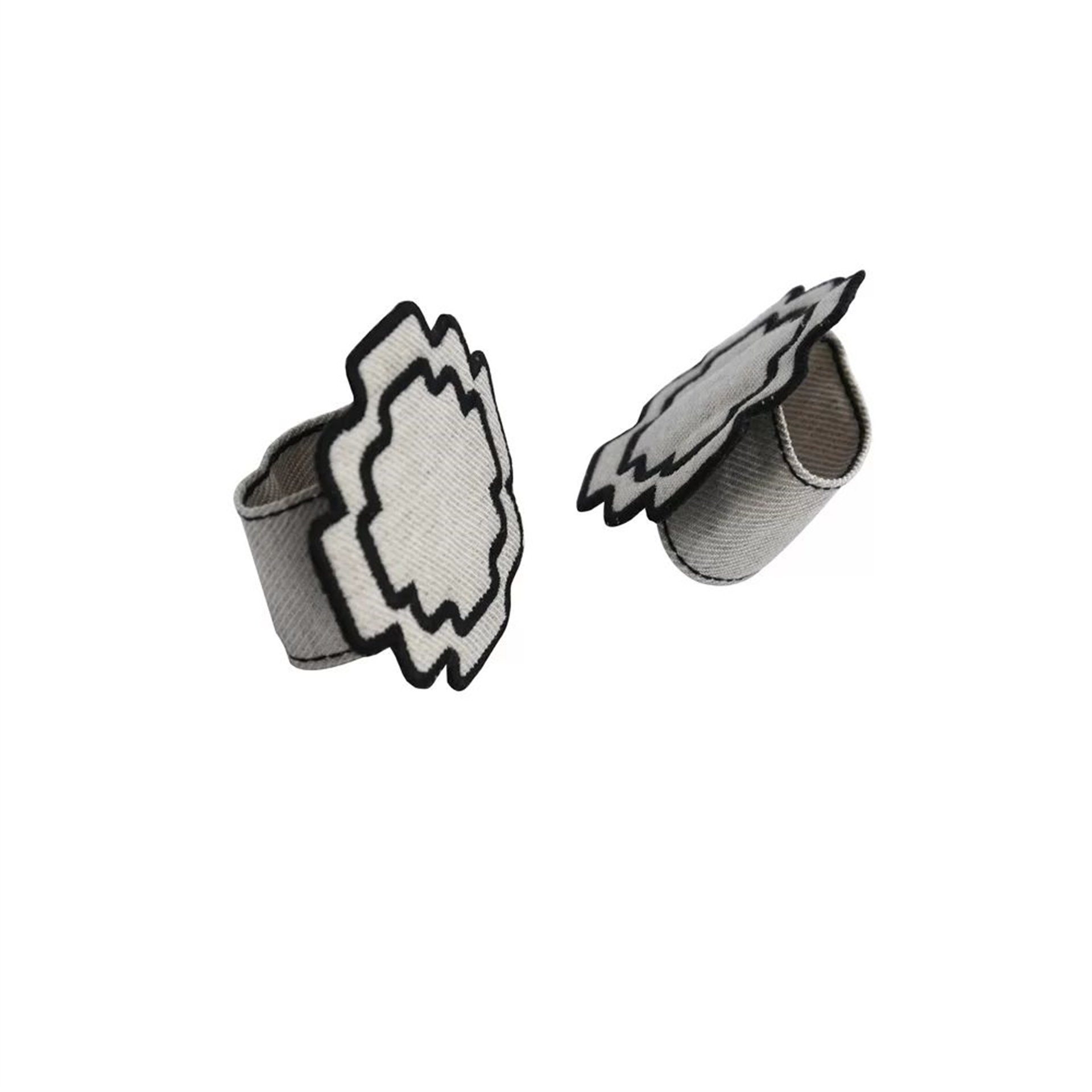 Siyah Nakışlı Keten Chakana Peçete Yüzüğü