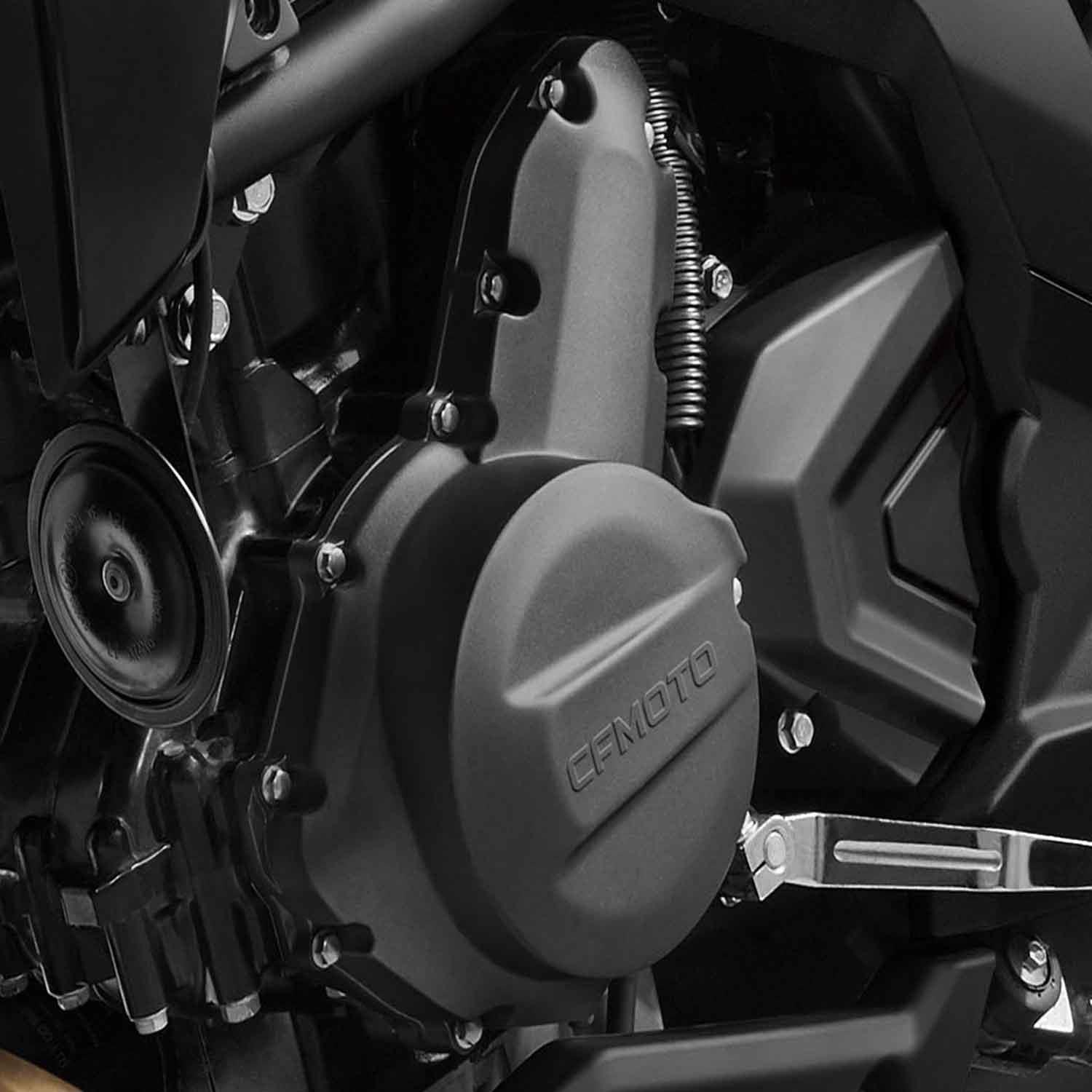 CF MOTO 650 NK