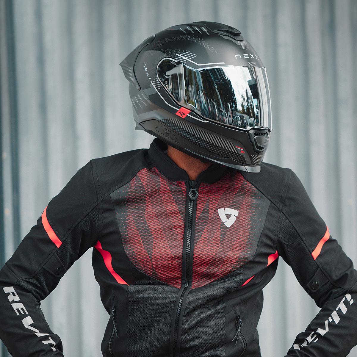 Nexx Y.100R Baron Kapalı Motosiklet Kaskı