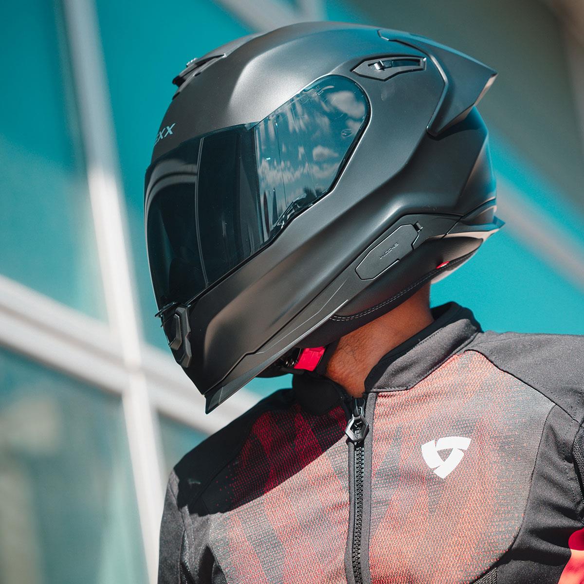 Nexx Y.100R Full Black  Kapalı Motosiklet Kaskı