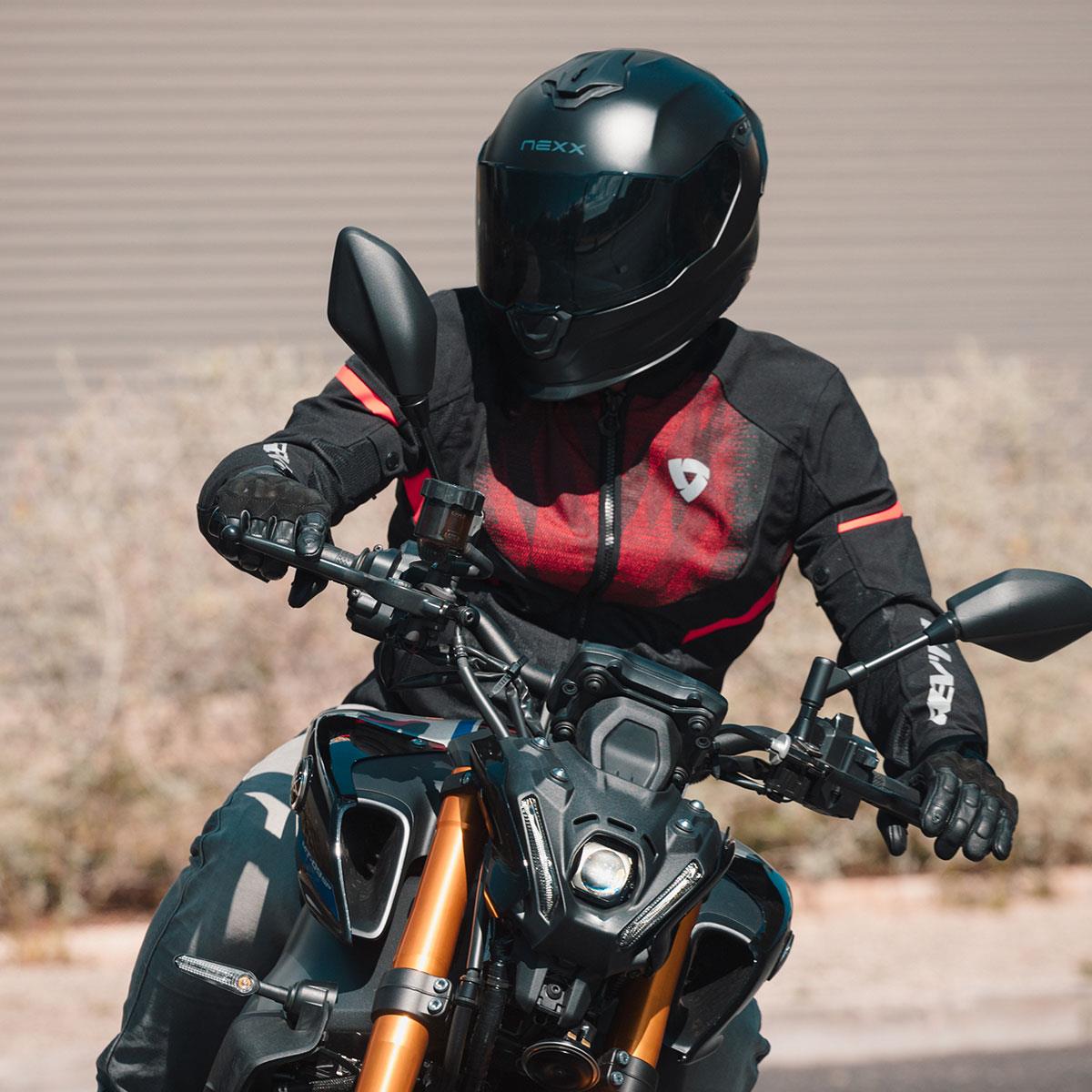 Nexx Y.100R Full Black  Kapalı Motosiklet Kaskı