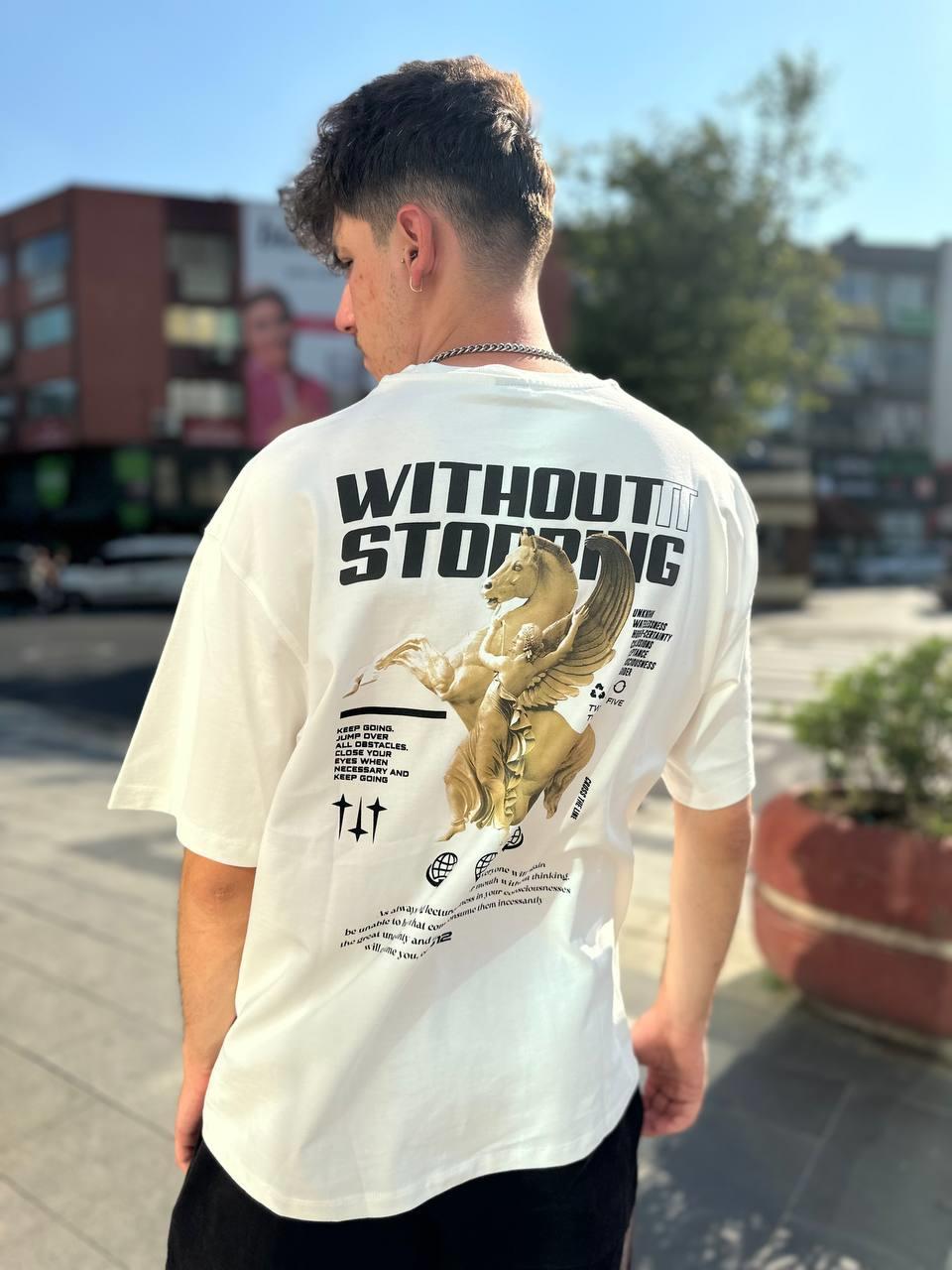 Elagance Horse Baskılı Beyaz Oversize T-ShirtT-shirtEla588