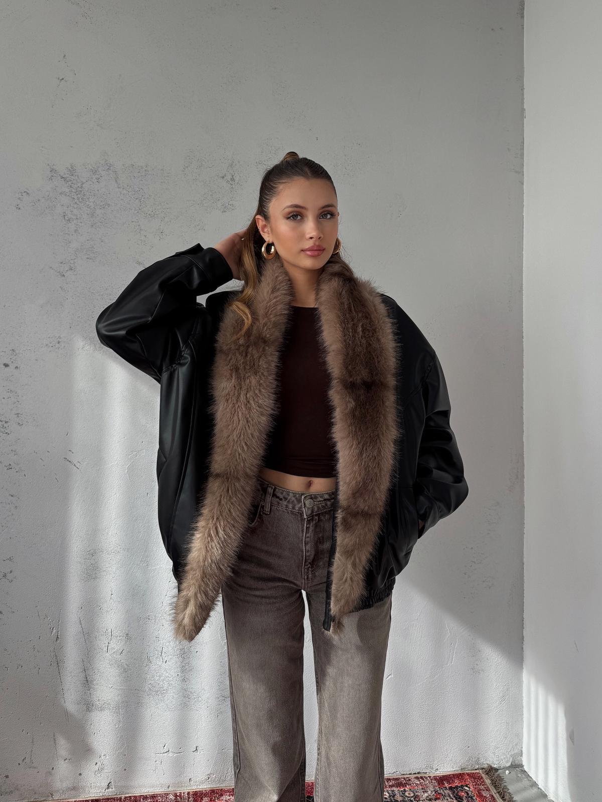 Belloro Siyah Yakası Kürk Detay Premium Deri Ceket