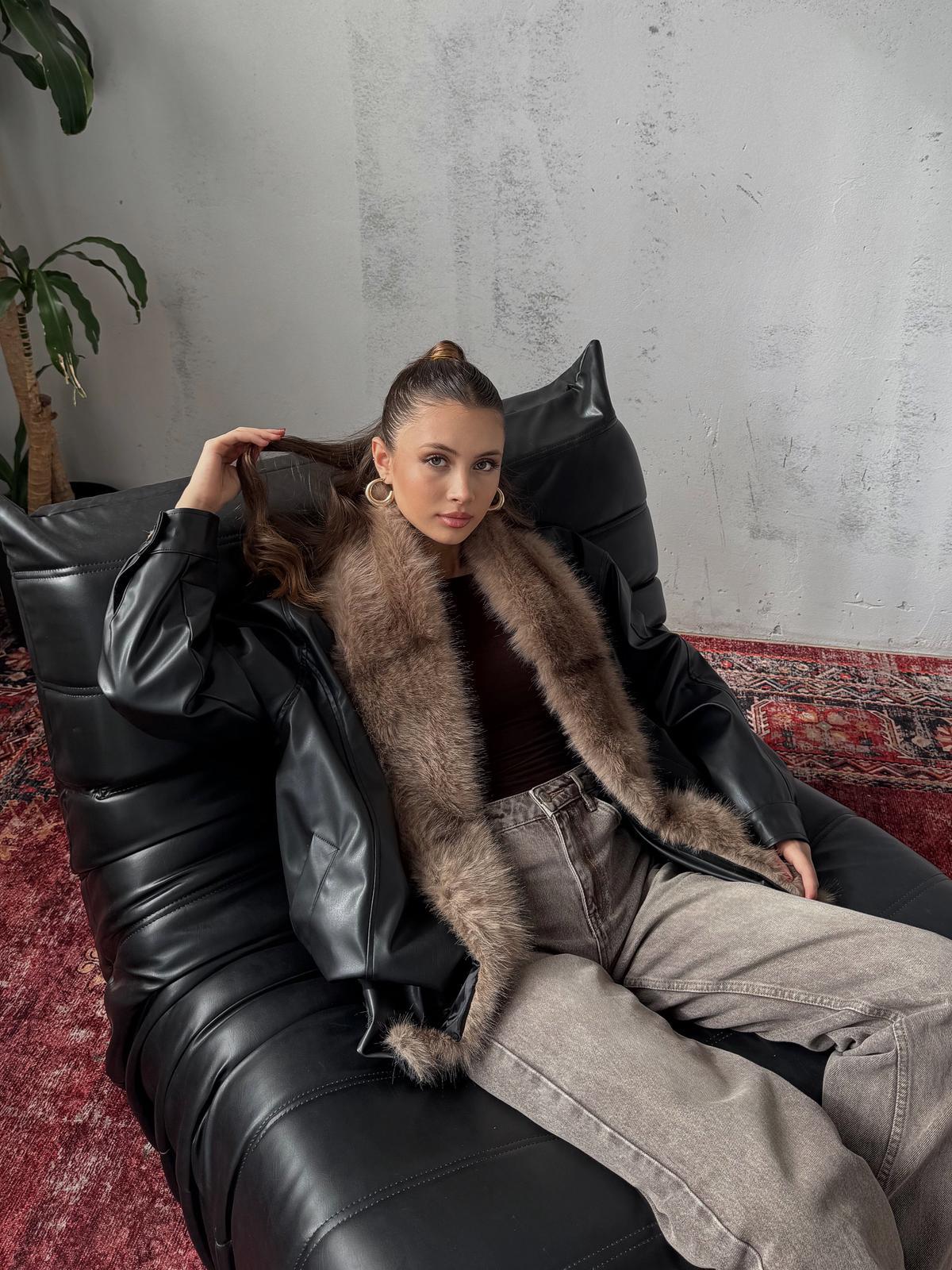 Belloro Siyah Yakası Kürk Detay Premium Deri Ceket