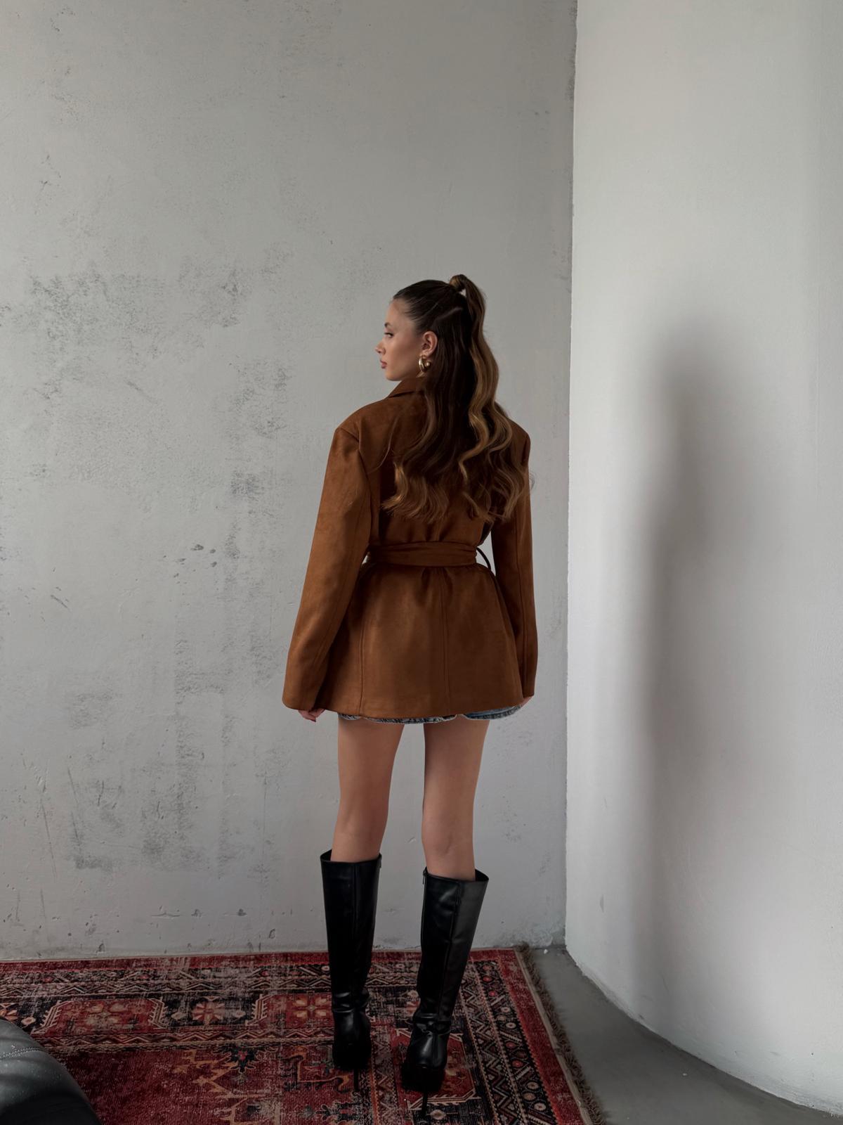 Coren Bağlama Detay Camel Süet Ceket