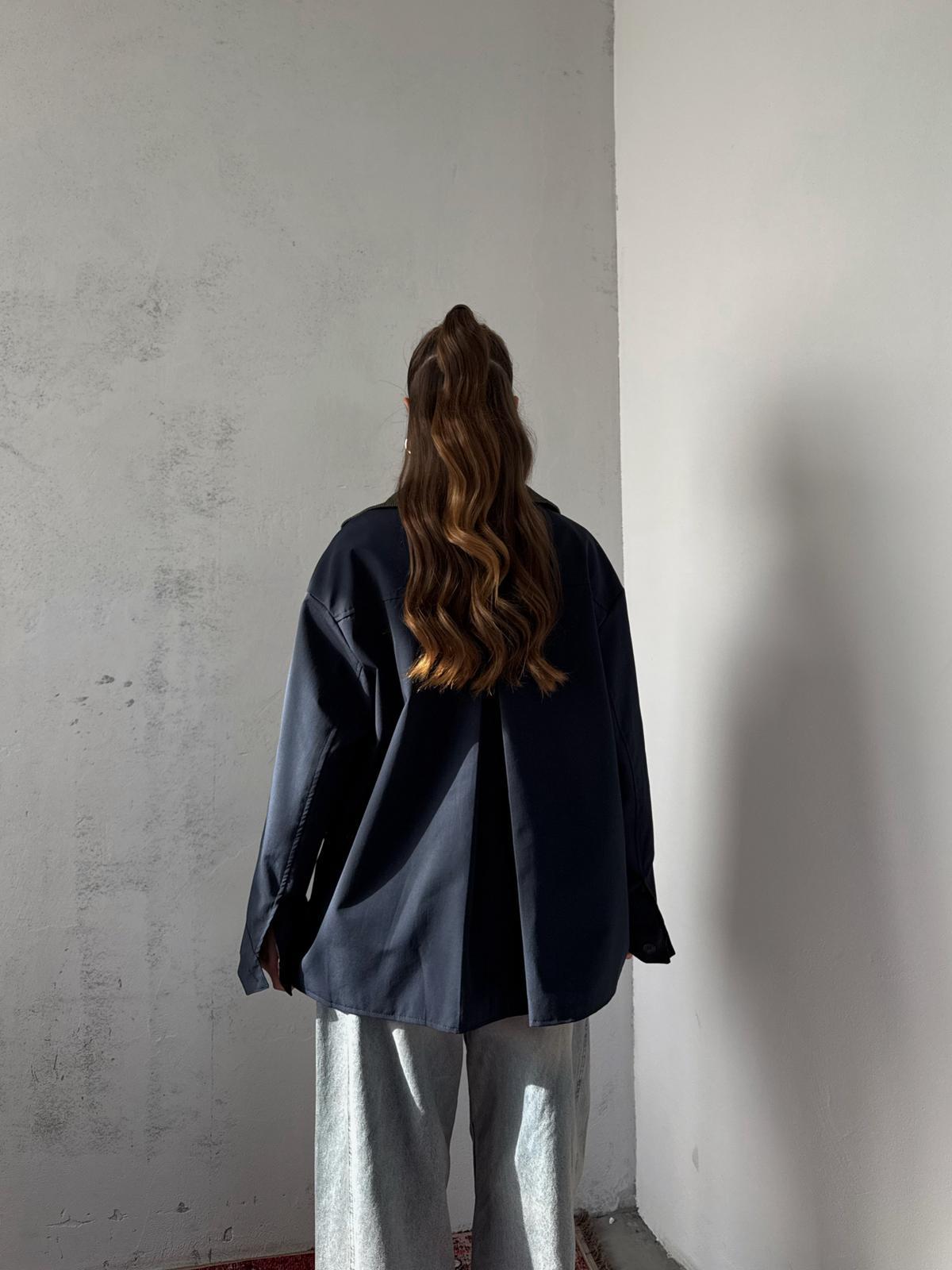 Elvar Yakası Kadife Detay Ekose Astarlı Lacivert Ceket