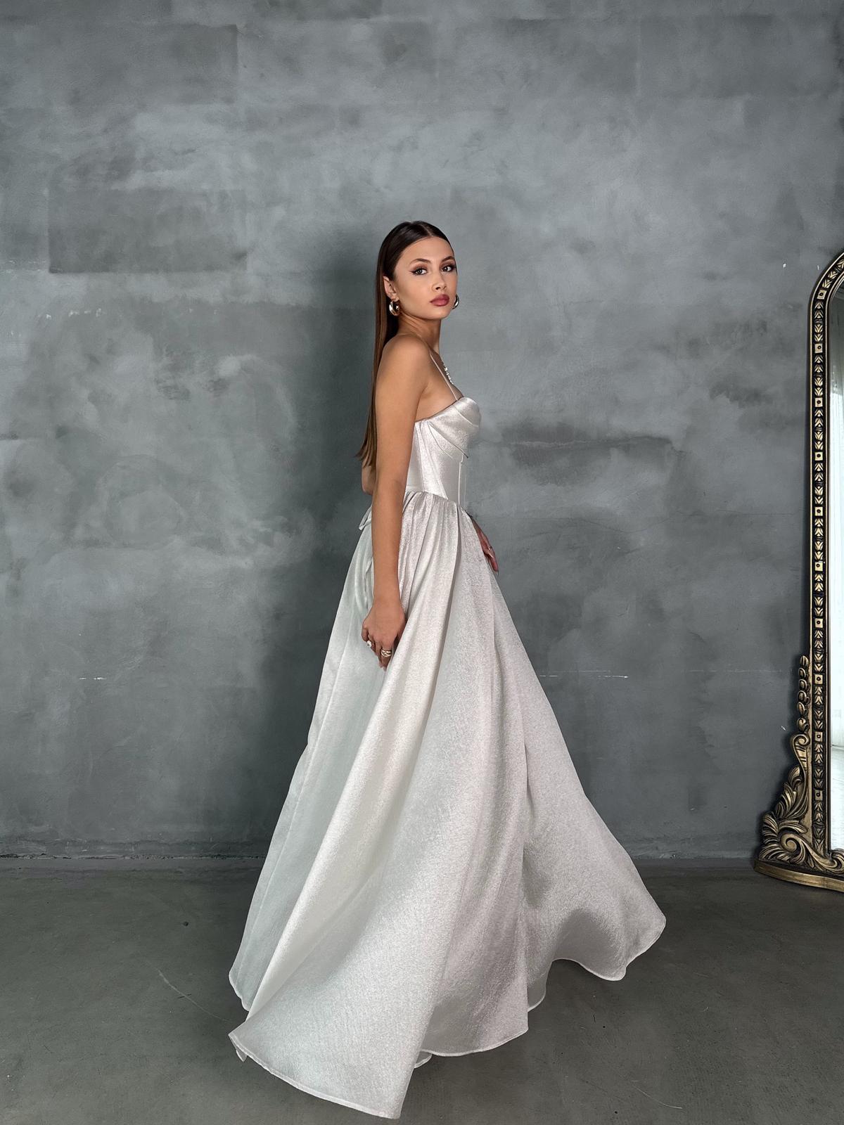 Jenga Askılı Sırt Detay Sedef Yırtmaçlı Uzun Abiye 