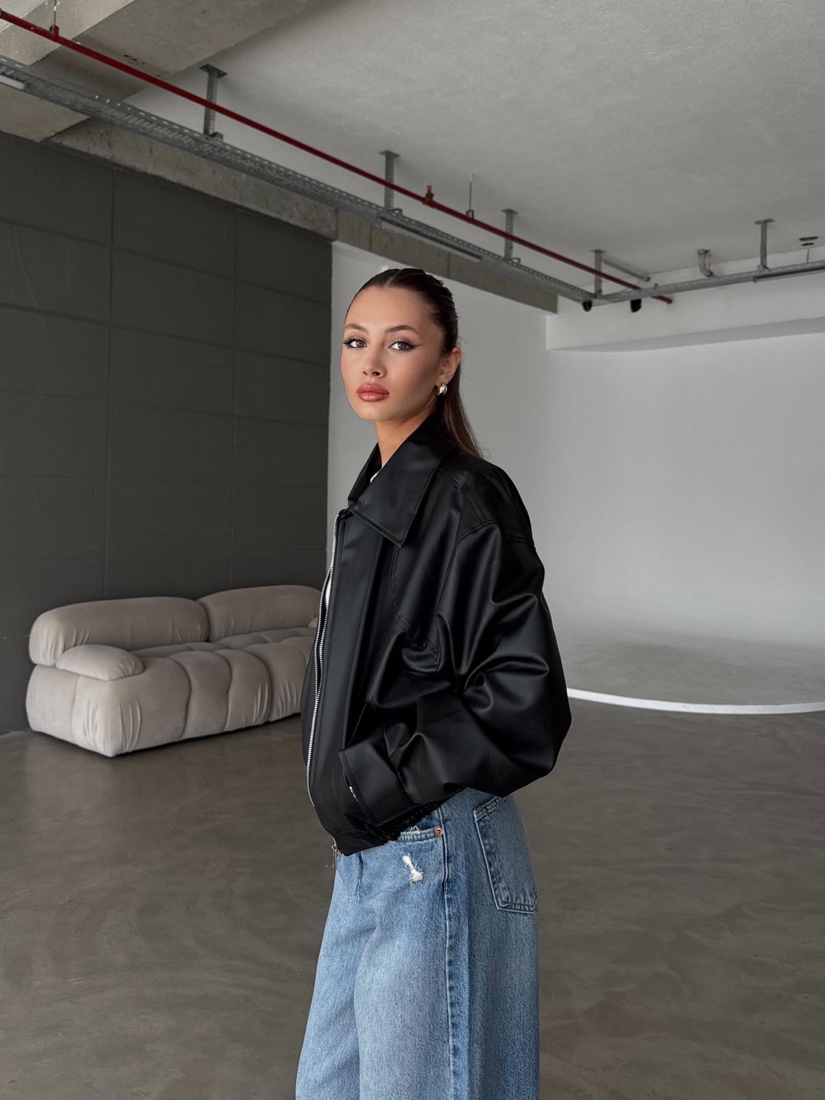 Kairo Beli Lastik Detay Siyah Deri Ceket