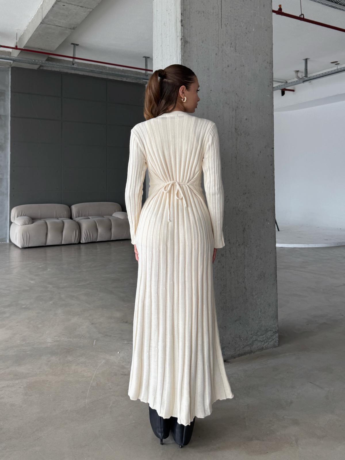 Lazyo Bağlama Detay Ekru Triko Uzun Elbise