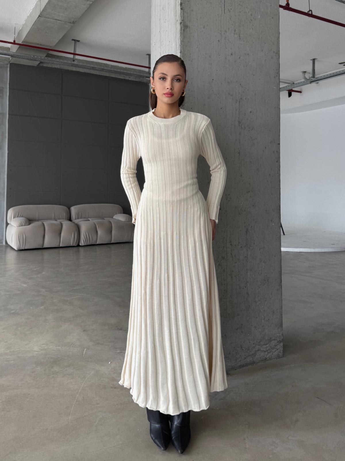 Lazyo Bağlama Detay Ekru Triko Uzun Elbise