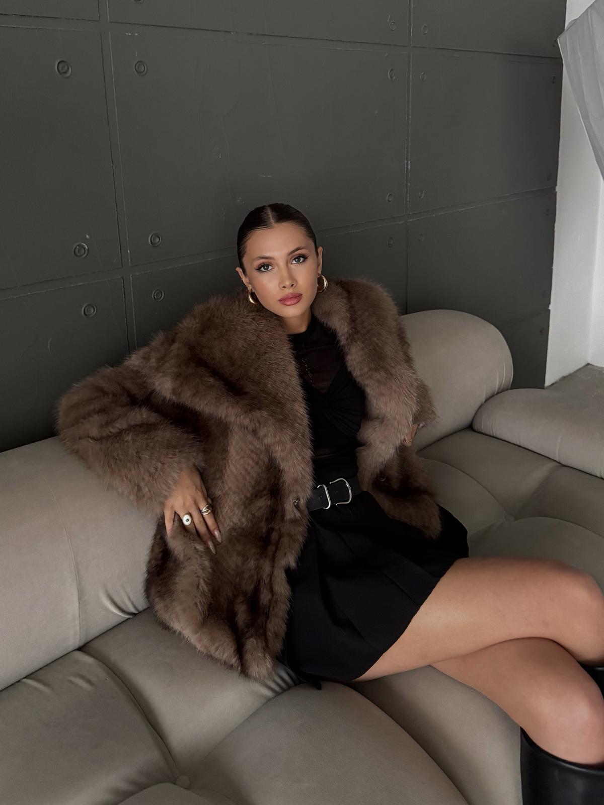 Luphera Çıtçıt Detay Jakarlı Premium Koyu Bej Kısa Kürk Ceket