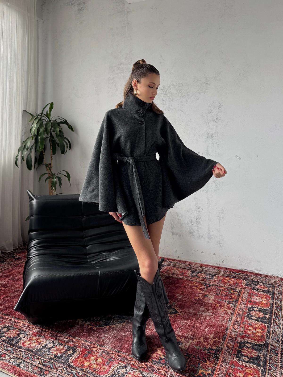 Mavren Kuşaklı Antrasit Kaşe Panço