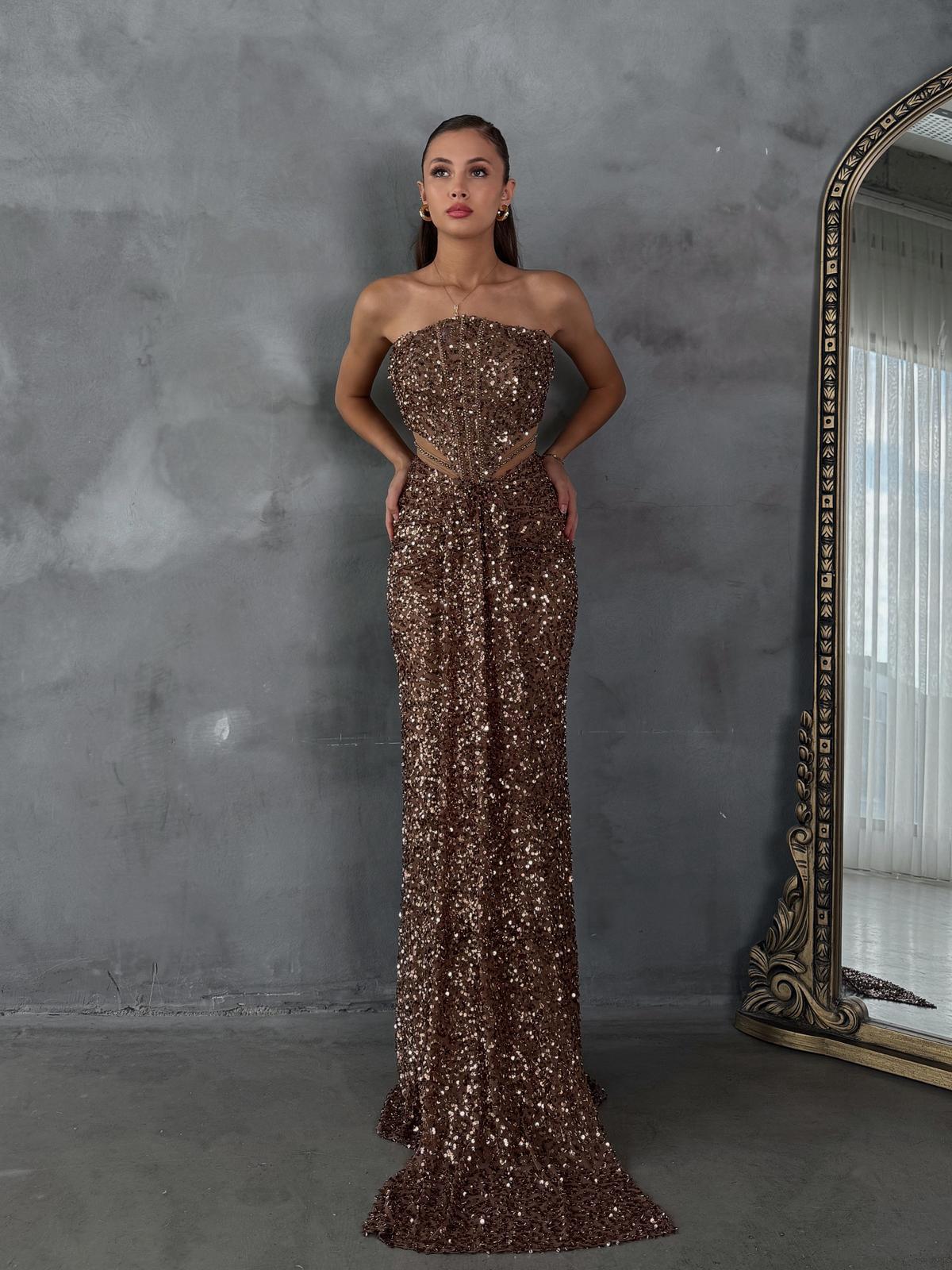 Mirana Straplez Pul Detay Yırtmaçlı Transparan Kahve Abiye 