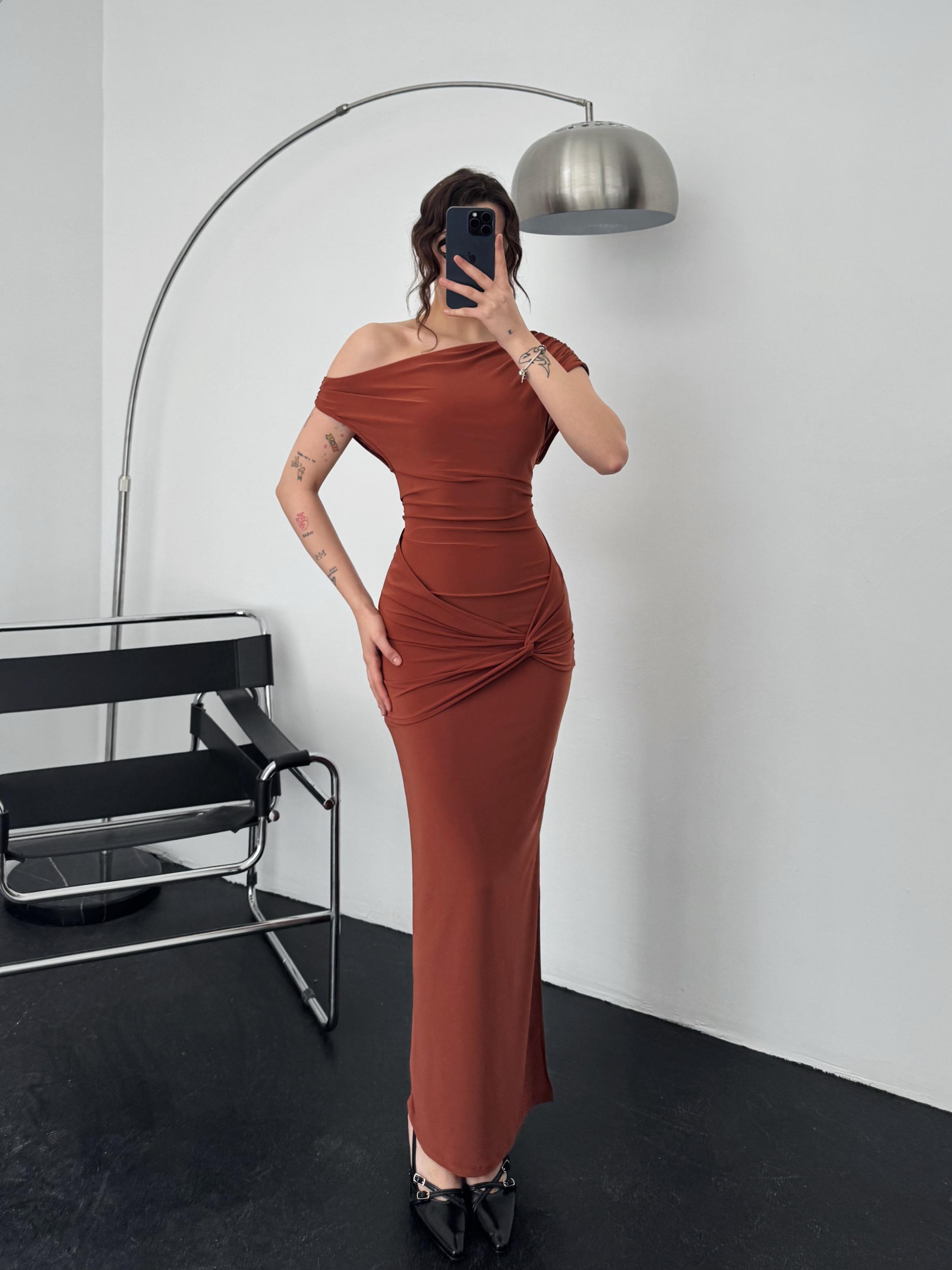 Novaria Kahve Bağlama Detay Uzun Elbise