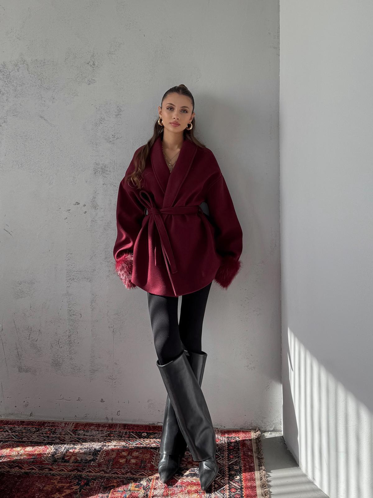 Tarenne Kolları Kürk Detay Bağlamalı Bordo Kaşe Kimono