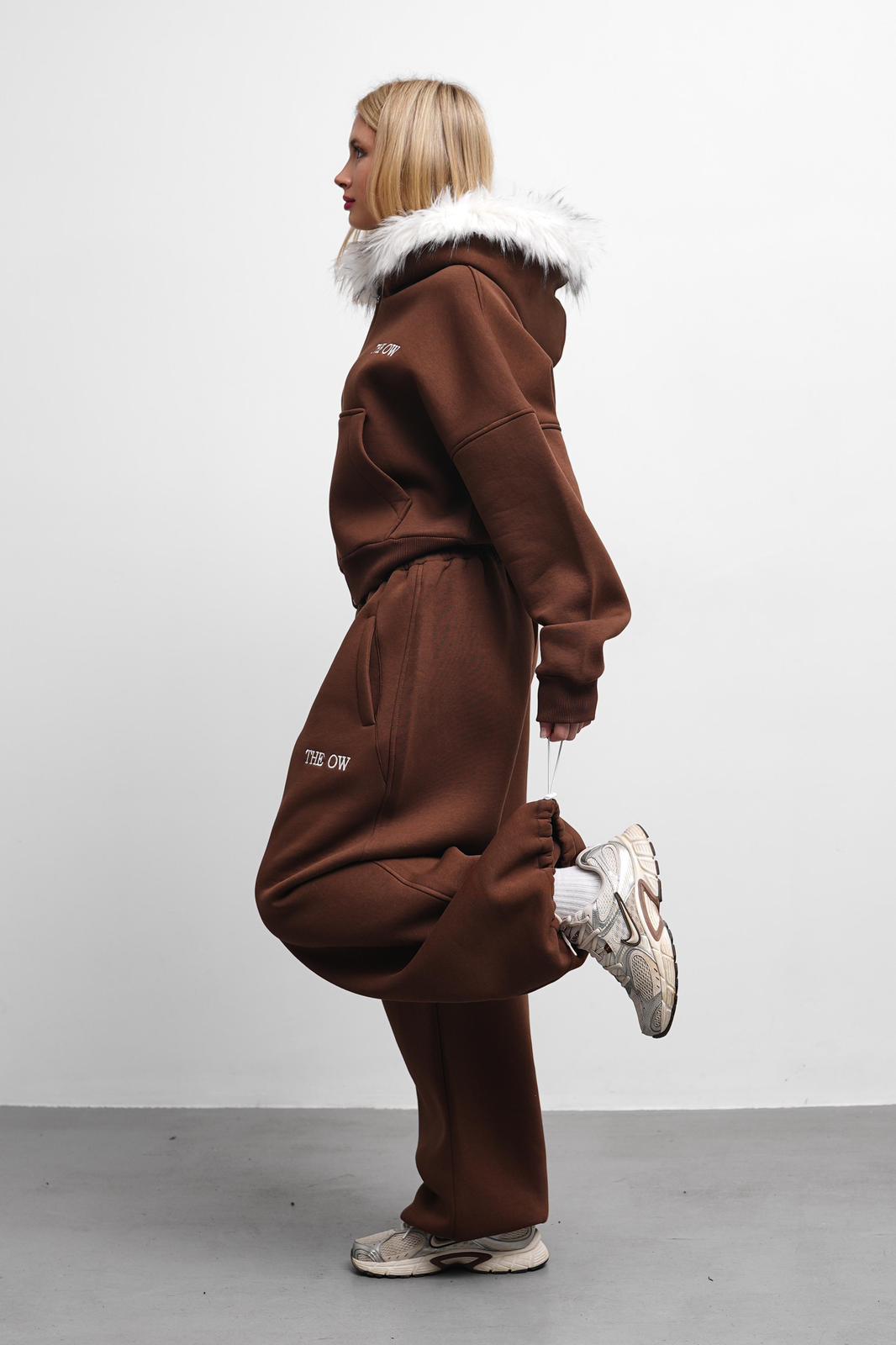 THEOW Oversize Kahverengi Lastik Paça Tek Alt