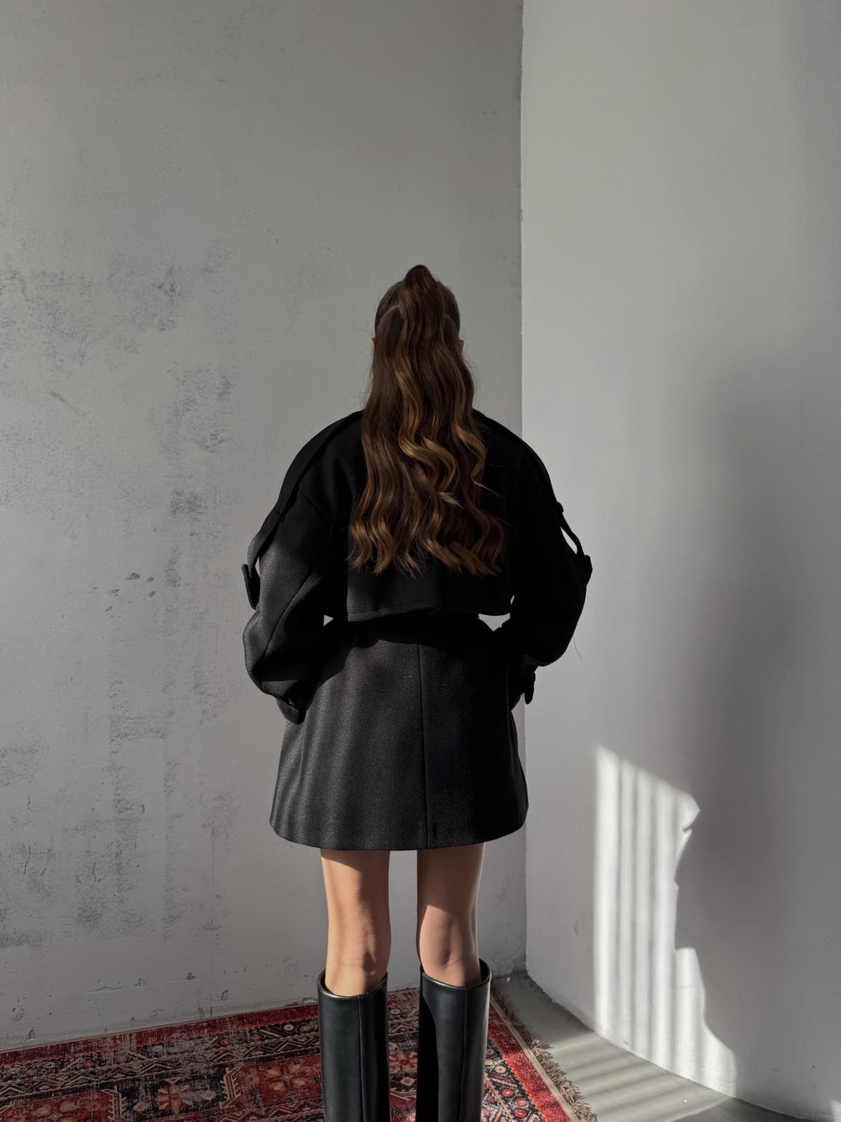 Verris Siyah Apoletli Oversize Kaşe Kısa Kaban