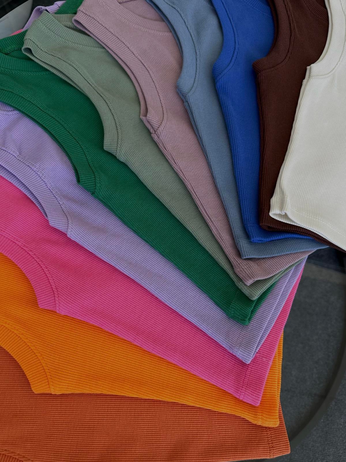 Vistoso Ekru Halter Crop