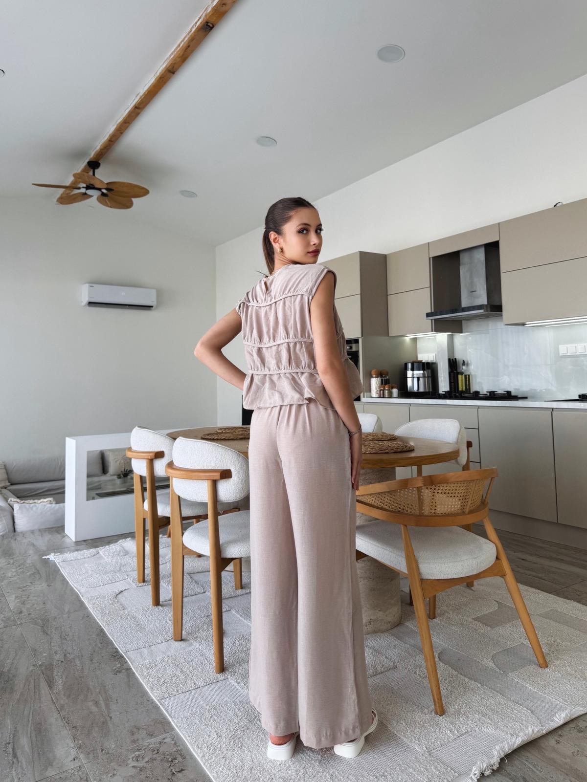 Zuria Bej Sıfır Kol Dikiş Detay Keten Bluz Takım