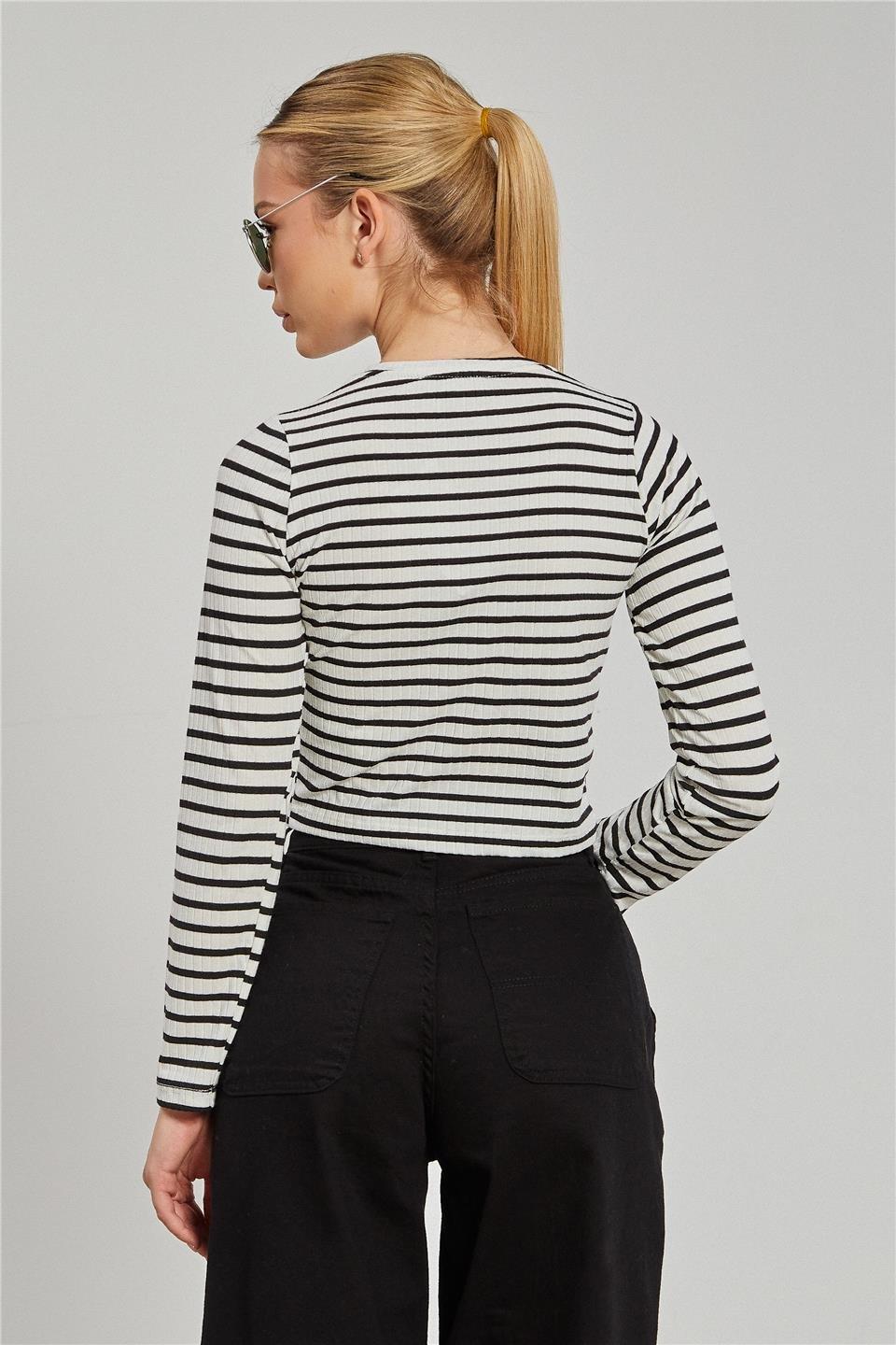 Bisiklet yaka çizgili uzun kol crop body-608-21 - Beyaz
