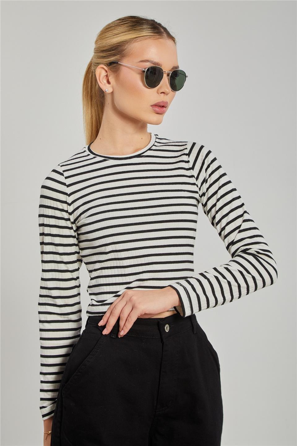 Bisiklet yaka çizgili uzun kol crop body-608-21 - Beyaz