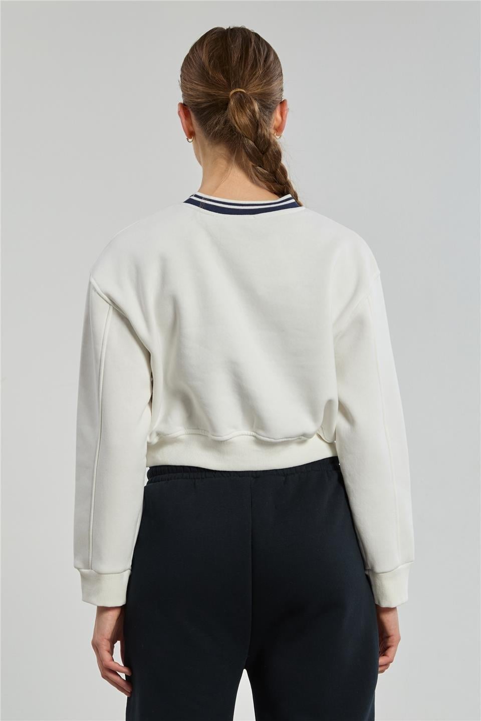 Chicago yazılı crop sweatshirt-5810 - Ekru