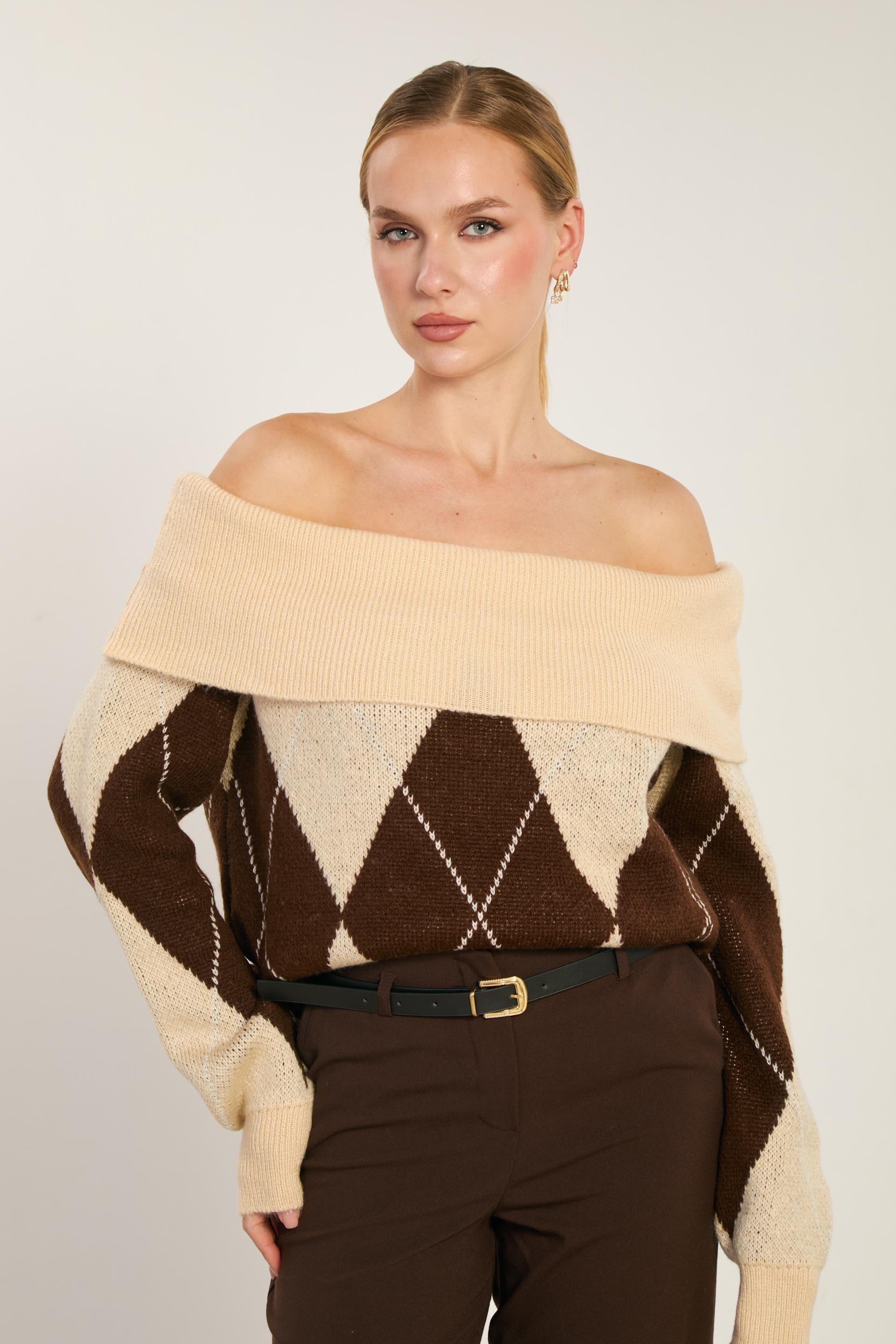 Ekose desenli kayık yaka triko kazak-WS-07458 - Kahve/Taş