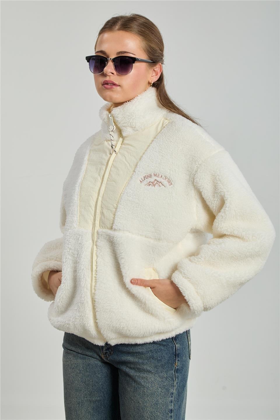 Önü paraşüt detaylı peluş mont-5194 - Ekru