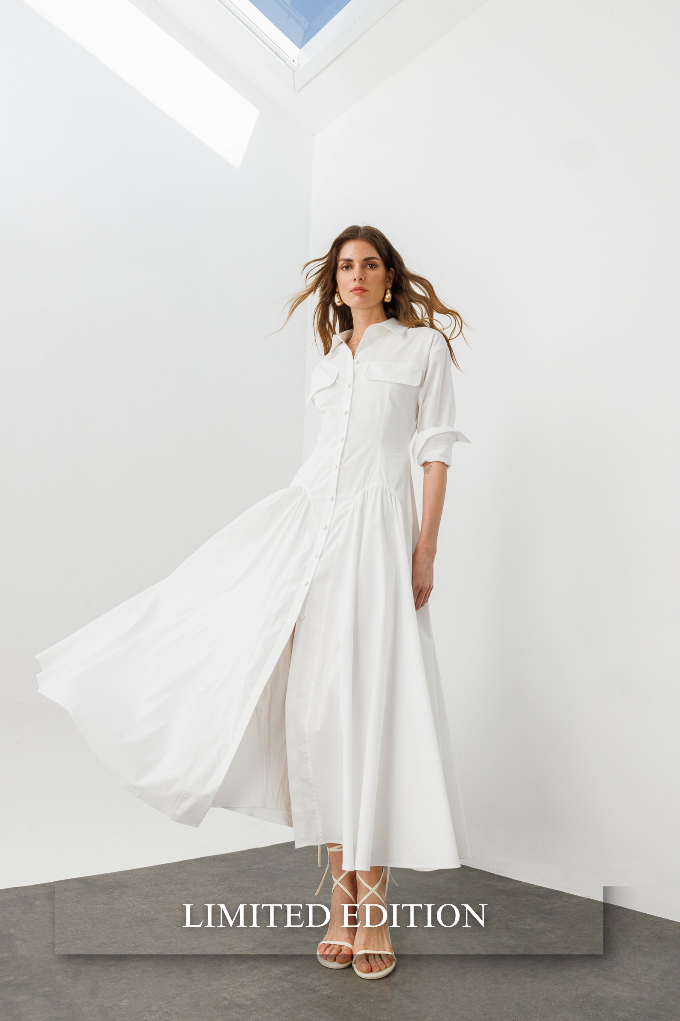 Beyaz Pamuklu, Büzgü Detaylı, Uzun Kollu, A Form Gömlek Elbise