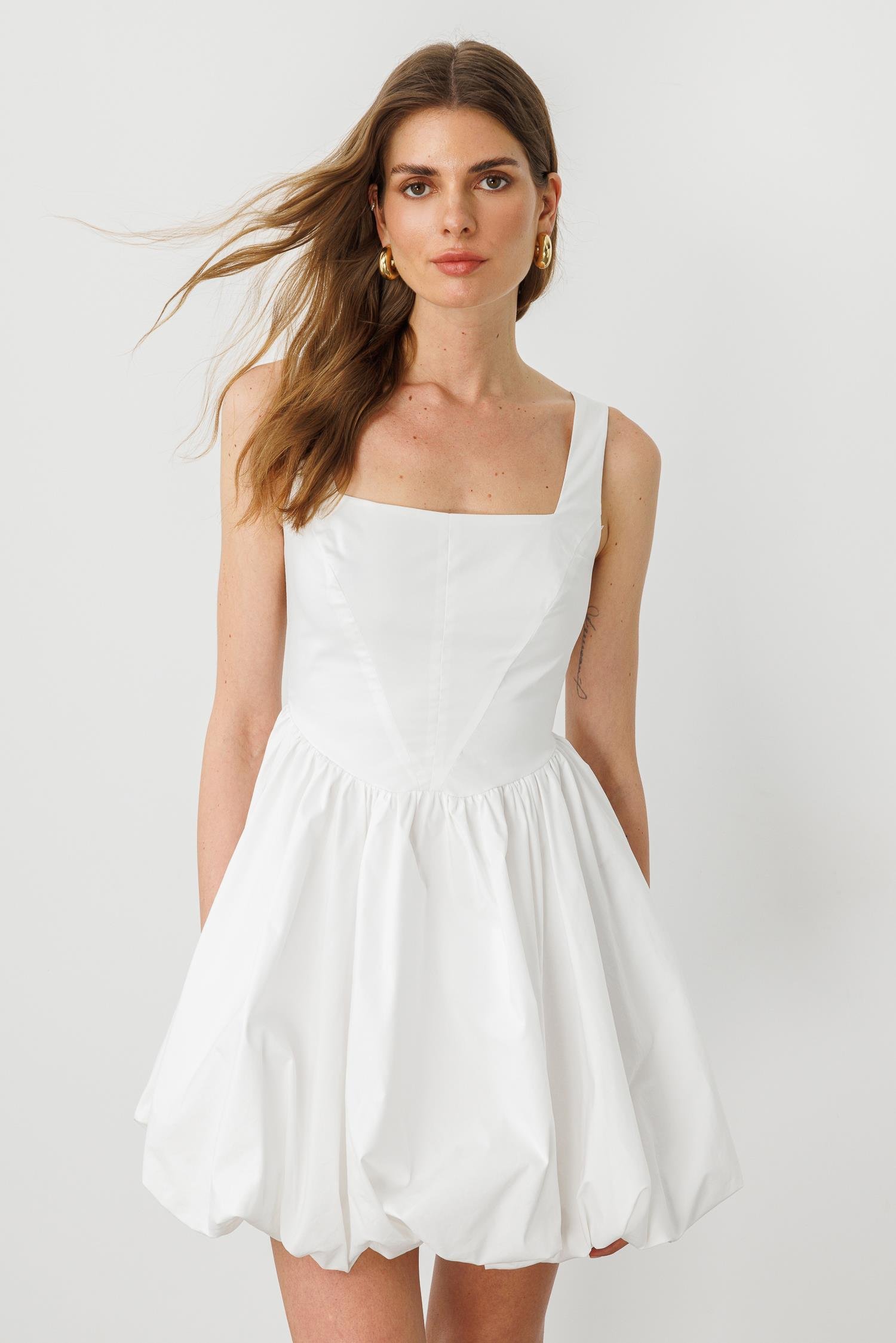 Beyaz Pamuklu, Kare Yakalı Korse Detaylı, Askılı Mini Balon Etekli Elbise