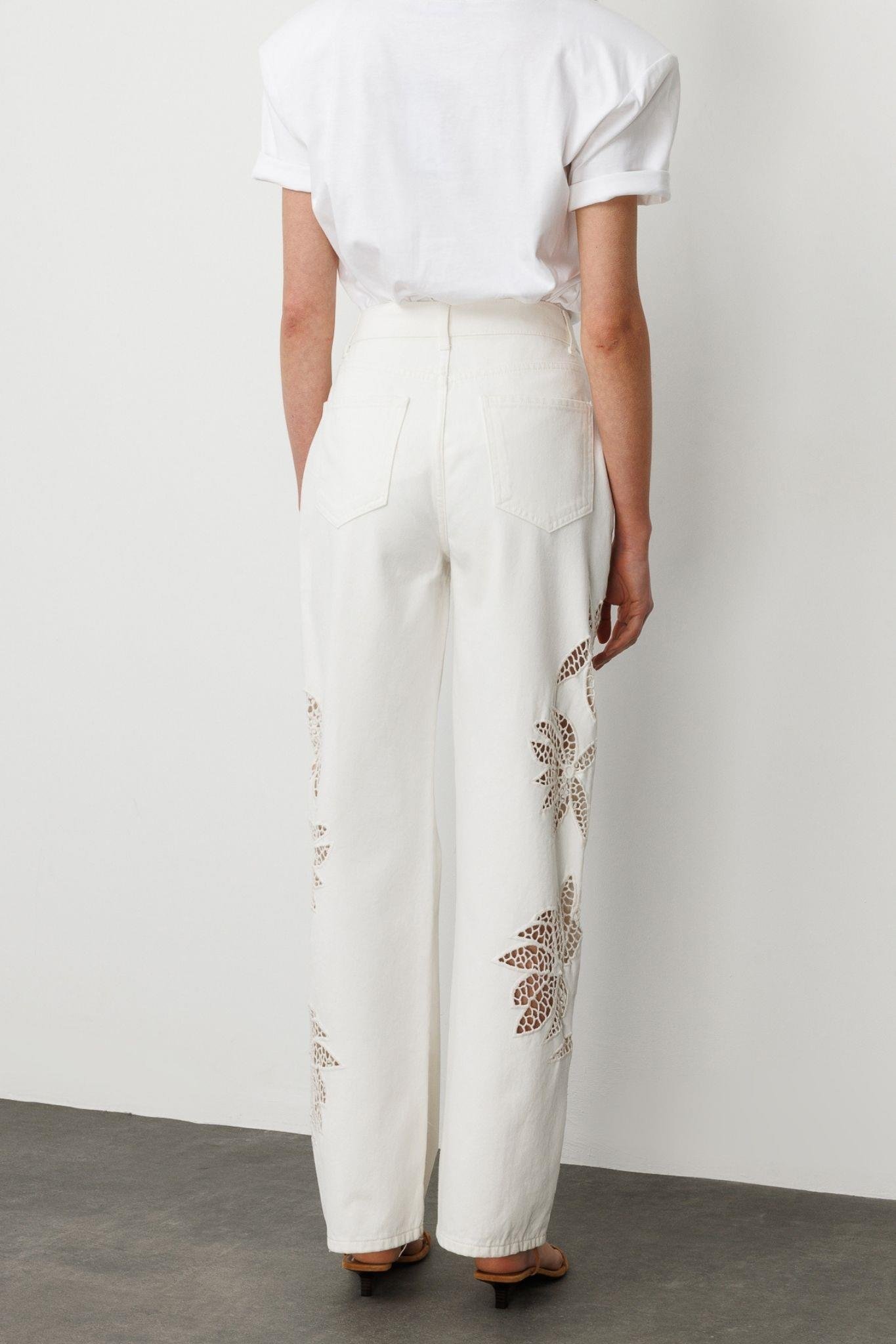 Beyaz Yüksek Bel Nakışlı Denim Pantolon