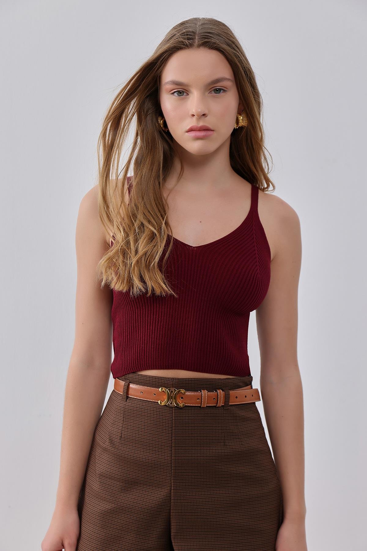 Bordo Ayarlanabilir Askılı V Yakalı Triko Atlet