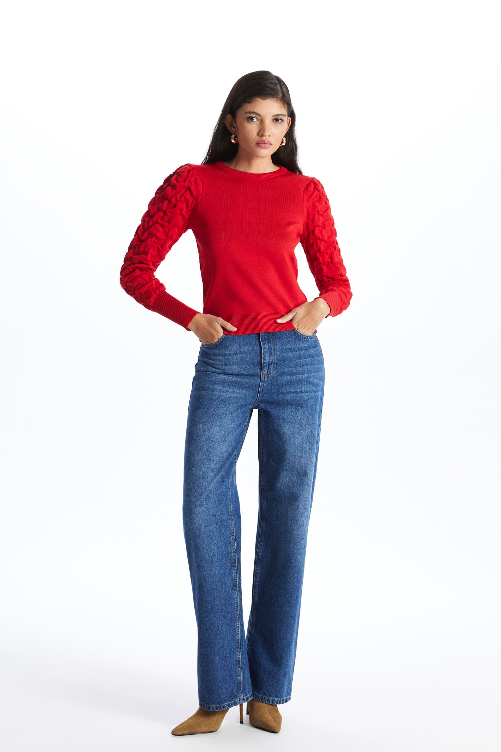 Kırmızı Kolları Jakar Desenli Kazak