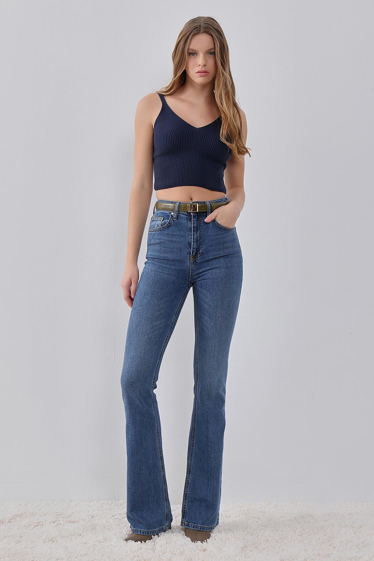 Lacivert Ayarlanabilir Askılı V Yakalı Triko Atlet