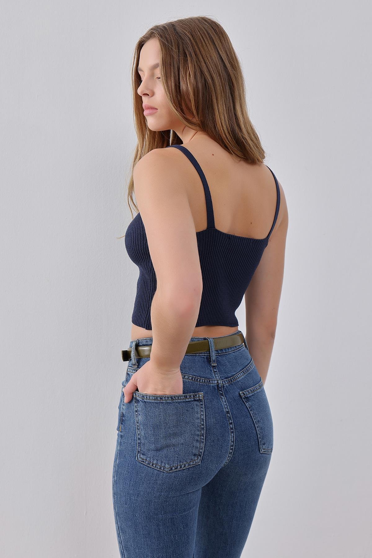 Lacivert Ayarlanabilir Askılı V Yakalı Triko Atlet