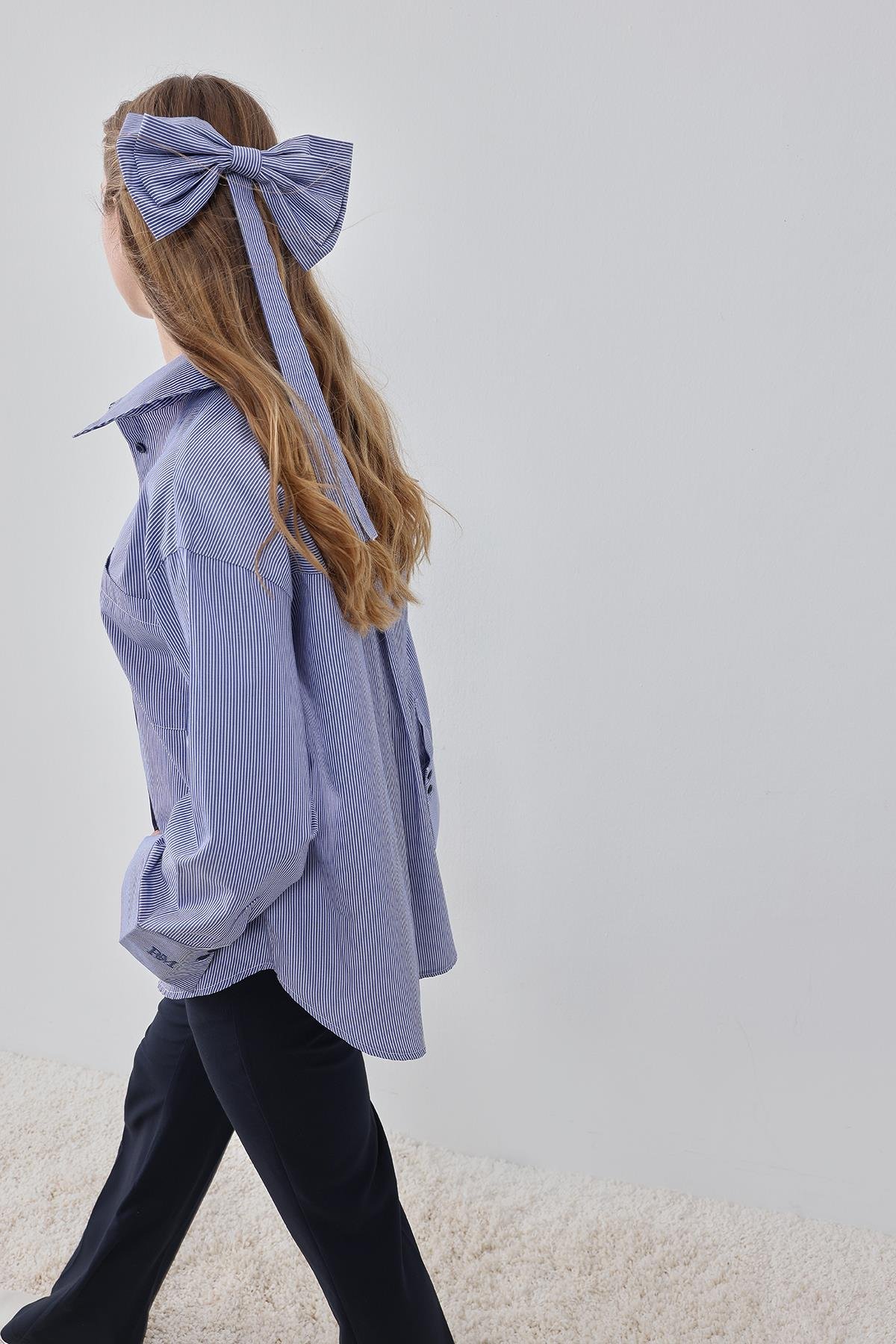 Lacivert-Çizgili Uzun Kollu Geniş Manşetli Gömlek