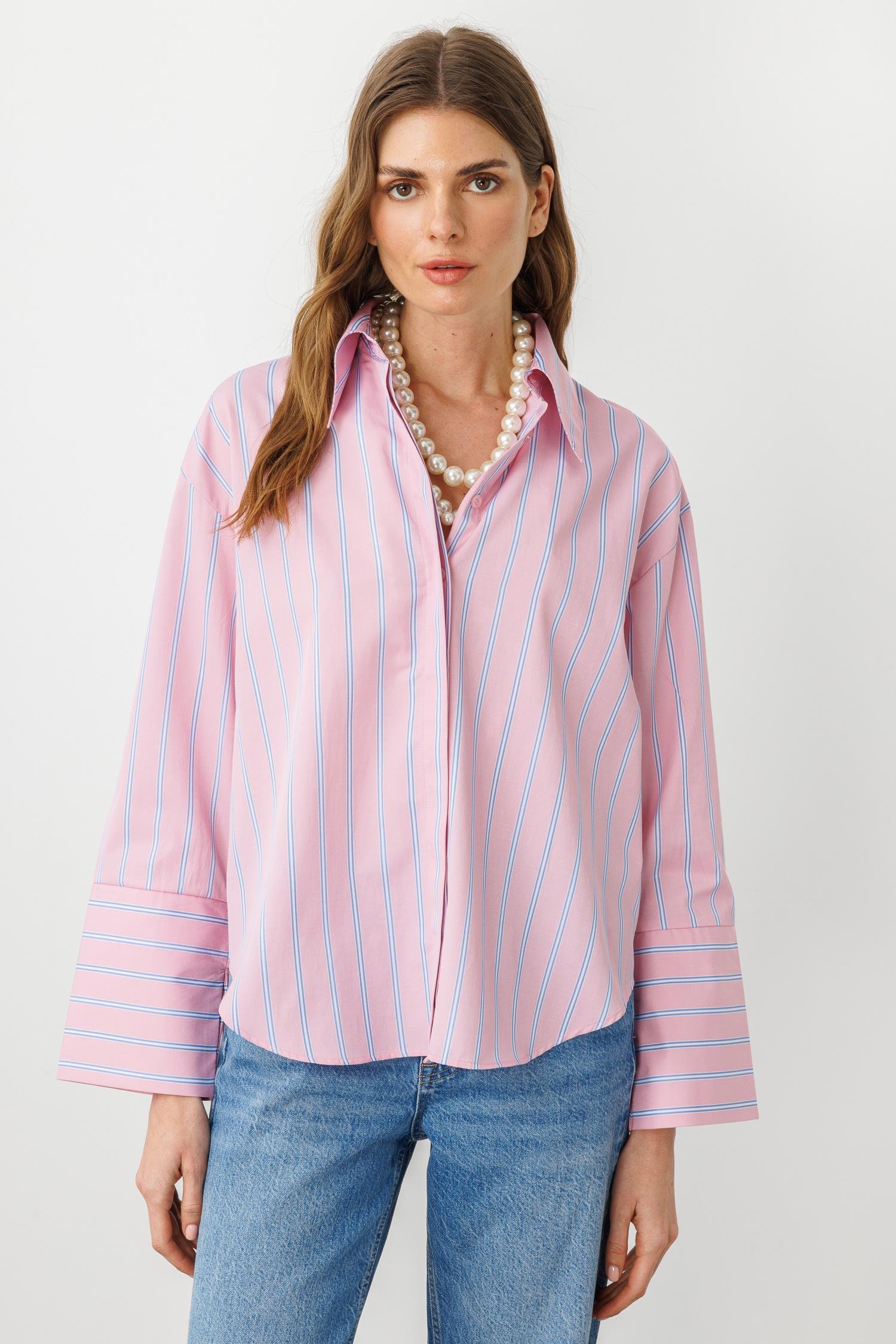Pembe-Çizgili Pamuklu Geniş Yaka Ve Manşet Detaylı Gömlek